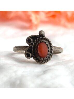 Coral Accented Navajo Inspired Southwest Sterling Silver 925 Vintage Ring - sz 5